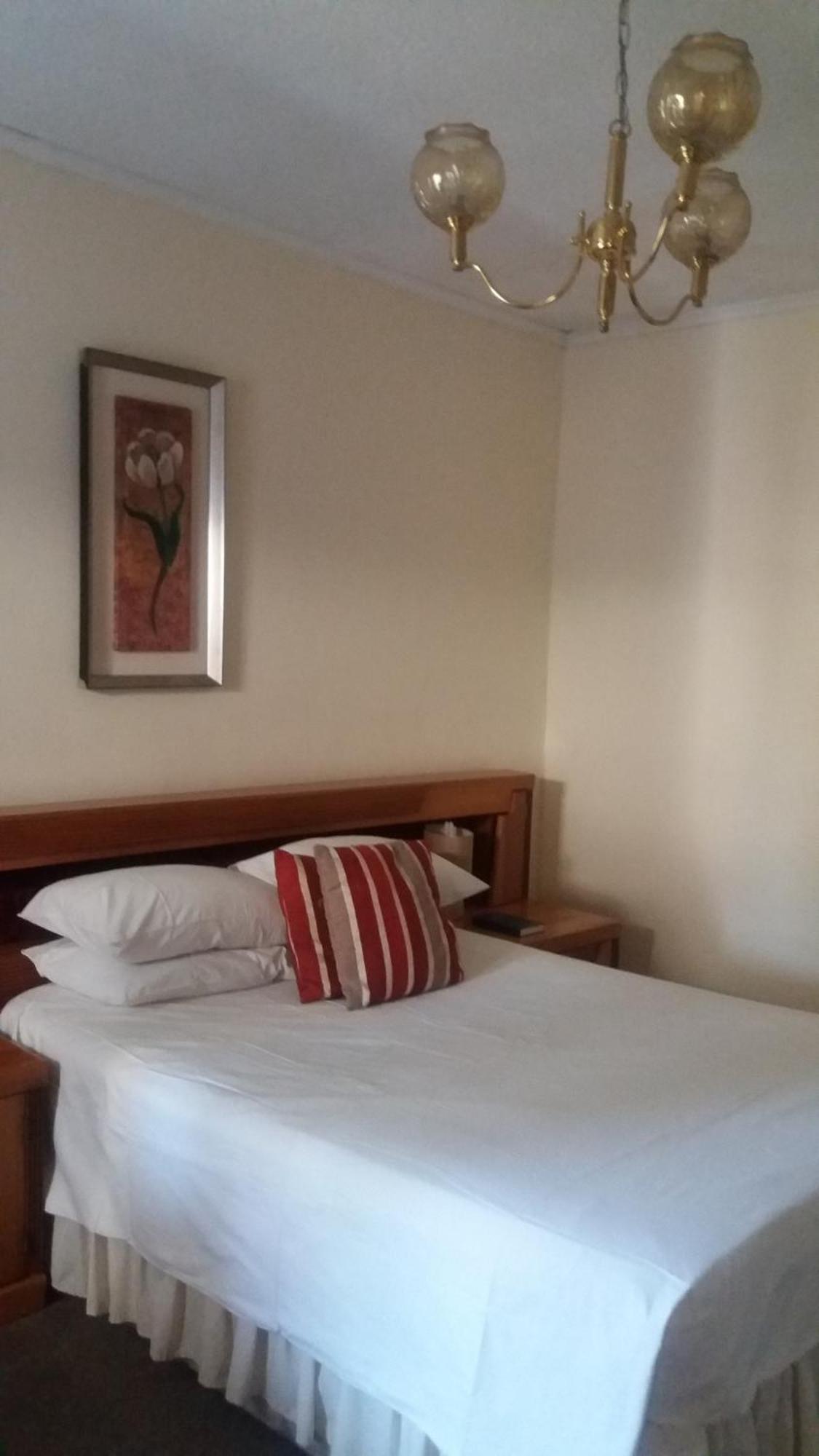 Tshulu Tsha Nabe B&B Bulawayo Ngoại thất bức ảnh