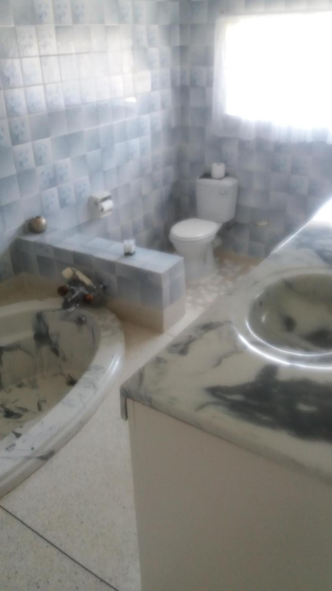Tshulu Tsha Nabe B&B Bulawayo Ngoại thất bức ảnh